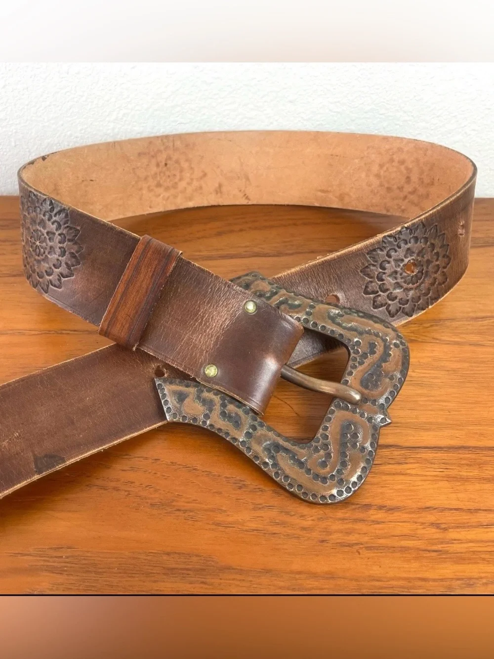 Vintage 70s Tooled Leather Western Belt Boho Hippie Brown